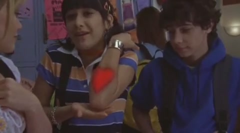 DailyDuff-dot-org_LizzieMcGuire-2x19SheSaidHeSaidSheSaid0516.jpg