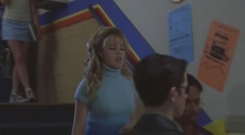 DailyDuff-dot-org_LizzieMcGuire-2x19SheSaidHeSaidSheSaid0518.jpg