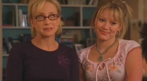 DailyDuff-dot-org_LizzieMcGuire-2x19SheSaidHeSaidSheSaid0703.jpg