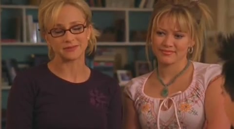 DailyDuff-dot-org_LizzieMcGuire-2x19SheSaidHeSaidSheSaid0704.jpg