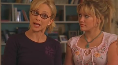 DailyDuff-dot-org_LizzieMcGuire-2x19SheSaidHeSaidSheSaid0706.jpg