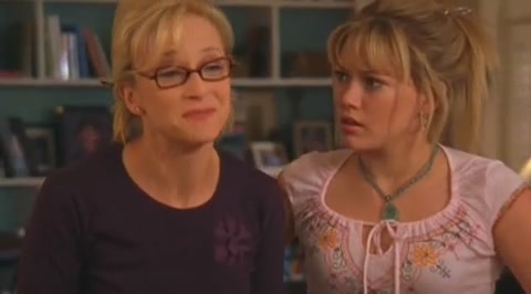DailyDuff-dot-org_LizzieMcGuire-2x19SheSaidHeSaidSheSaid0710.jpg