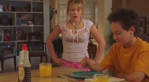 DailyDuff-dot-org_LizzieMcGuire-2x19SheSaidHeSaidSheSaid0713.jpg