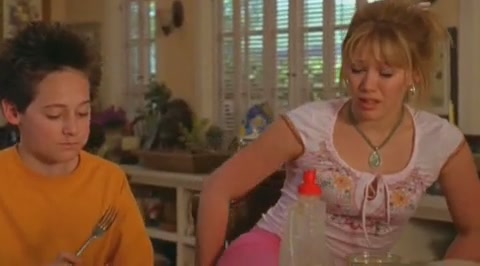 DailyDuff-dot-org_LizzieMcGuire-2x19SheSaidHeSaidSheSaid0717.jpg