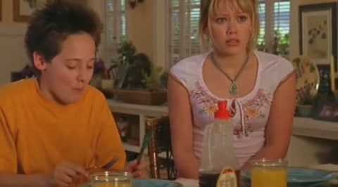 DailyDuff-dot-org_LizzieMcGuire-2x19SheSaidHeSaidSheSaid0733.jpg