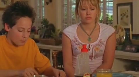 DailyDuff-dot-org_LizzieMcGuire-2x19SheSaidHeSaidSheSaid0734.jpg