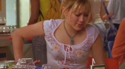 DailyDuff-dot-org_LizzieMcGuire-2x19SheSaidHeSaidSheSaid0791.jpg