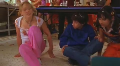 DailyDuff-dot-org_LizzieMcGuire-2x19SheSaidHeSaidSheSaid0819.jpg