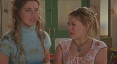 DailyDuff-dot-org_LizzieMcGuire-2x19SheSaidHeSaidSheSaid0438.jpg