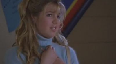 DailyDuff-dot-org_LizzieMcGuire-2x19SheSaidHeSaidSheSaid0532.jpg