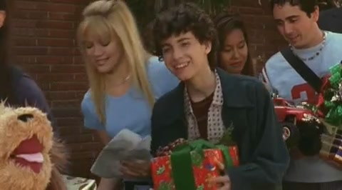 DailyDuff-dot-org_LizzieMcGuire-2x20XtremeXmas0081.jpg