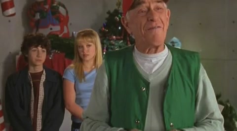 DailyDuff-dot-org_LizzieMcGuire-2x20XtremeXmas0309.jpg