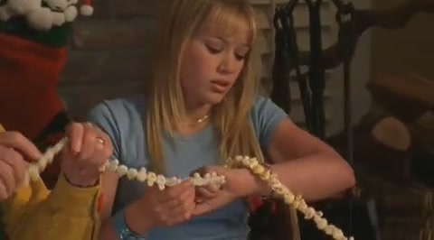 DailyDuff-dot-org_LizzieMcGuire-2x20XtremeXmas0504.jpg DailyDuff-dot-org_LizzieMcGuire-2x20XtremeXmas0504.jpg