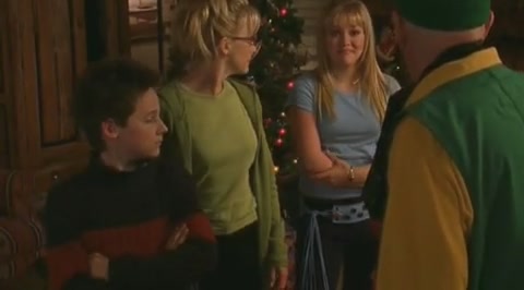 DailyDuff-dot-org_LizzieMcGuire-2x20XtremeXmas0550.jpg DailyDuff-dot-org_LizzieMcGuire-2x20XtremeXmas0550.jpg