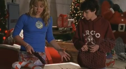 DailyDuff-dot-org_LizzieMcGuire-2x20XtremeXmas0608.jpg DailyDuff-dot-org_LizzieMcGuire-2x20XtremeXmas0608.jpg