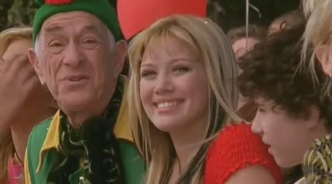 DailyDuff-dot-org_LizzieMcGuire-2x20XtremeXmas1106.jpg DailyDuff-dot-org_LizzieMcGuire-2x20XtremeXmas1106.jpg