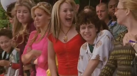 DailyDuff-dot-org_LizzieMcGuire-2x20XtremeXmas1113.jpg DailyDuff-dot-org_LizzieMcGuire-2x20XtremeXmas1113.jpg