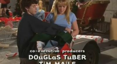 DailyDuff-dot-org_LizzieMcGuire-2x20XtremeXmas0145.jpg