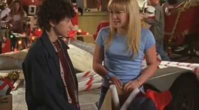 DailyDuff-dot-org_LizzieMcGuire-2x20XtremeXmas0203.jpg