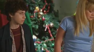 DailyDuff-dot-org_LizzieMcGuire-2x20XtremeXmas0249.jpg