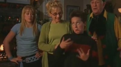 DailyDuff-dot-org_LizzieMcGuire-2x20XtremeXmas0534.jpg