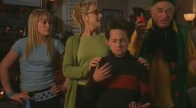 DailyDuff-dot-org_LizzieMcGuire-2x20XtremeXmas0536.jpg