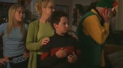 DailyDuff-dot-org_LizzieMcGuire-2x20XtremeXmas0537.jpg