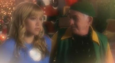 DailyDuff-dot-org_LizzieMcGuire-2x20XtremeXmas0804.jpg