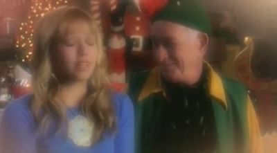 DailyDuff-dot-org_LizzieMcGuire-2x20XtremeXmas0848.jpg