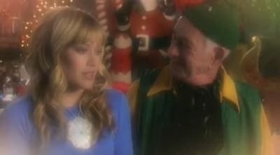 DailyDuff-dot-org_LizzieMcGuire-2x20XtremeXmas0854.jpg