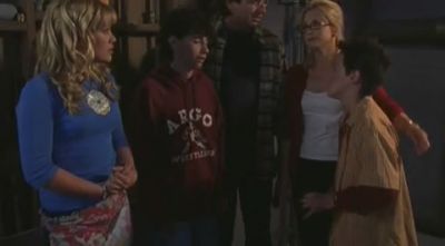 DailyDuff-dot-org_LizzieMcGuire-2x20XtremeXmas0982.jpg