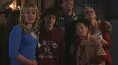 DailyDuff-dot-org_LizzieMcGuire-2x20XtremeXmas0987.jpg