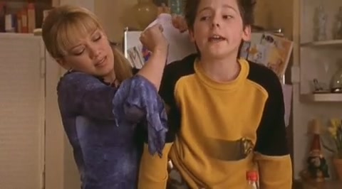 DailyDuff-dot-org_LizzieMcGuire-2x21LizziesEleven0420.jpg DailyDuff-dot-org_LizzieMcGuire-2x21LizziesEleven0420.jpg