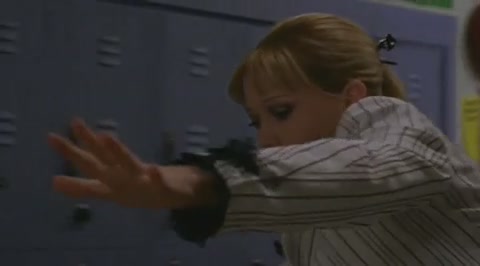 DailyDuff-dot-org_LizzieMcGuire-2x21LizziesEleven0841.jpg DailyDuff-dot-org_LizzieMcGuire-2x21LizziesEleven0841.jpg