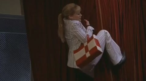 DailyDuff-dot-org_LizzieMcGuire-2x21LizziesEleven0862.jpg DailyDuff-dot-org_LizzieMcGuire-2x21LizziesEleven0862.jpg