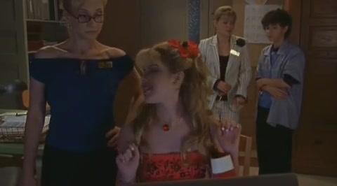 DailyDuff-dot-org_LizzieMcGuire-2x21LizziesEleven1027.jpg DailyDuff-dot-org_LizzieMcGuire-2x21LizziesEleven1027.jpg