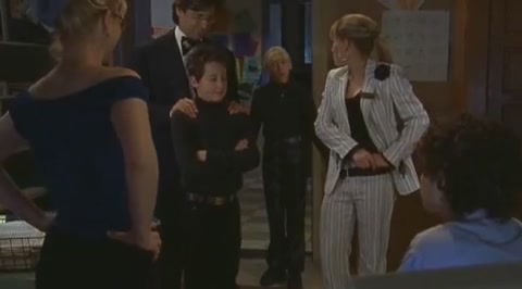 DailyDuff-dot-org_LizzieMcGuire-2x21LizziesEleven1116.jpg DailyDuff-dot-org_LizzieMcGuire-2x21LizziesEleven1116.jpg