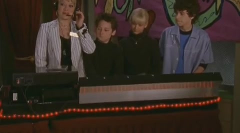 DailyDuff-dot-org_LizzieMcGuire-2x21LizziesEleven1140.jpg