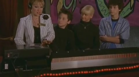 DailyDuff-dot-org_LizzieMcGuire-2x21LizziesEleven1143.jpg