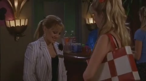 DailyDuff-dot-org_LizzieMcGuire-2x21LizziesEleven1191.jpg DailyDuff-dot-org_LizzieMcGuire-2x21LizziesEleven1191.jpg