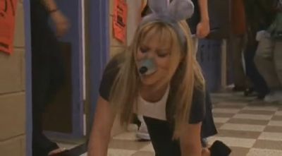 DailyDuff-dot-org_LizzieMcGuire-2x21LizziesEleven0010.jpg