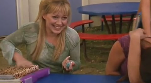 DailyDuff-dot-org_LizzieMcGuire-2x22DearLizzie1205.jpg