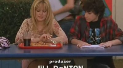 DailyDuff-dot-org_LizzieMcGuire-2x22DearLizzie0137.jpg