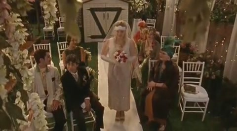DailyDuff-dot-org_LizzieMcGuire-2x23Clue-Less0019.jpg