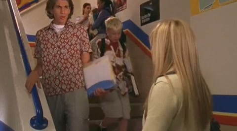 DailyDuff-dot-org_LizzieMcGuire-2x23Clue-Less0147.jpg