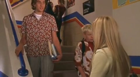 DailyDuff-dot-org_LizzieMcGuire-2x23Clue-Less0148.jpg