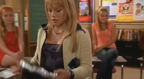 DailyDuff-dot-org_LizzieMcGuire-2x23Clue-Less0248.jpg