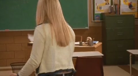 DailyDuff-dot-org_LizzieMcGuire-2x23Clue-Less0249.jpg