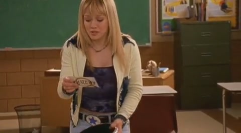 DailyDuff-dot-org_LizzieMcGuire-2x23Clue-Less0250.jpg