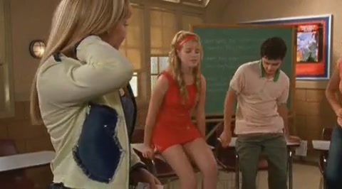 DailyDuff-dot-org_LizzieMcGuire-2x23Clue-Less0260.jpg